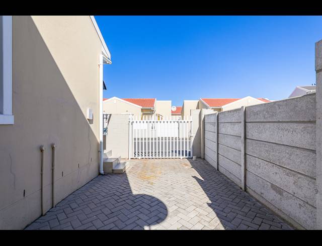 2 BEDROOM HOUSE TO LET IN RIVERGATE